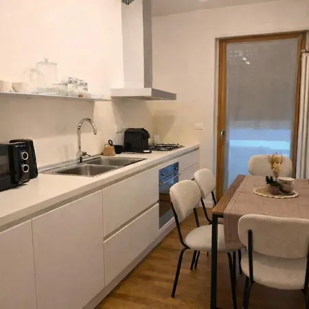 Rose E Frutta - Silver Moon Apartman *