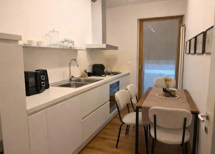 Rose E Frutta - Silver Moon Apartman *